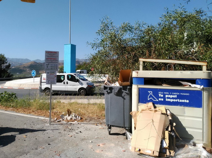 Se intensifica la campa�a contra los vertidos incontrolados en Almu��car.